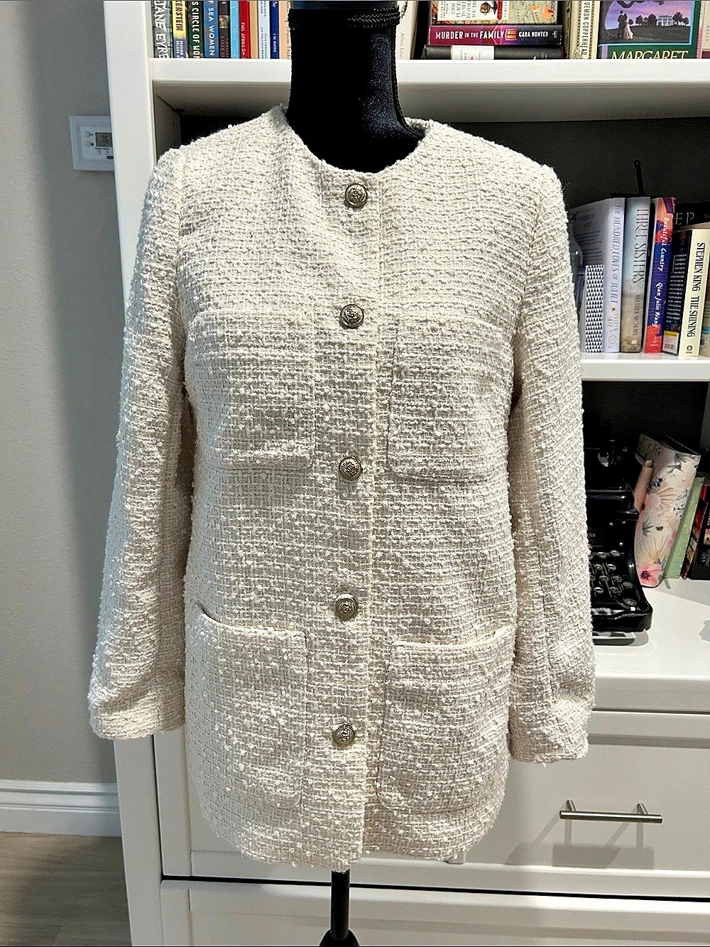 H&M Textured Blazer in White US S Like New